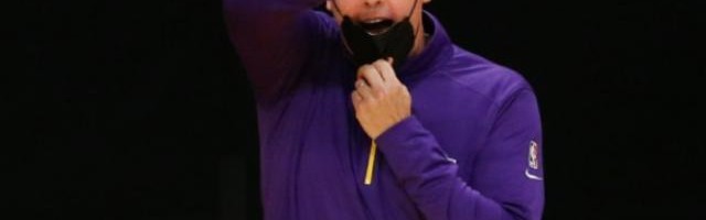 开云app-进攻滞塞内线防守全面崩盘 沃格尔赛后成众矢之的